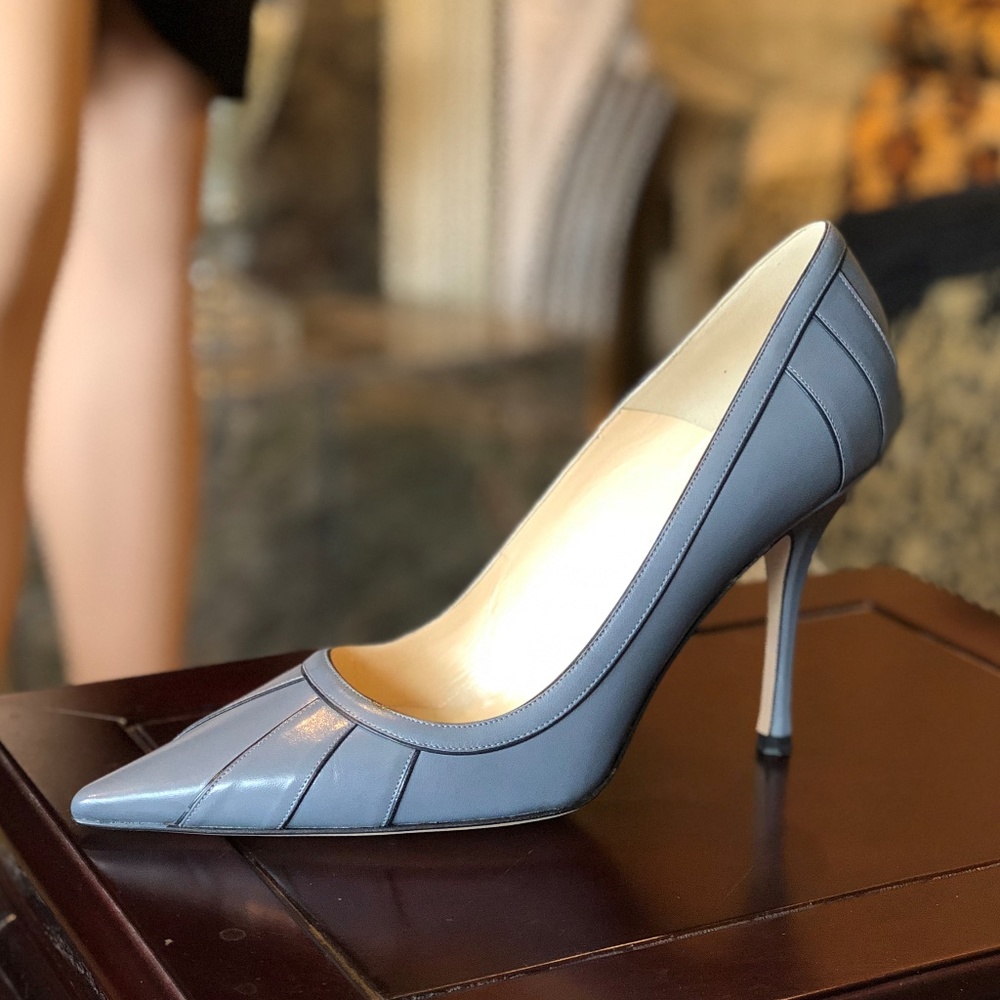 NIB JIMMY CHOO EU 40 US 9